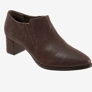 Trotters Keegan Ankle Boots in Metallic Brown